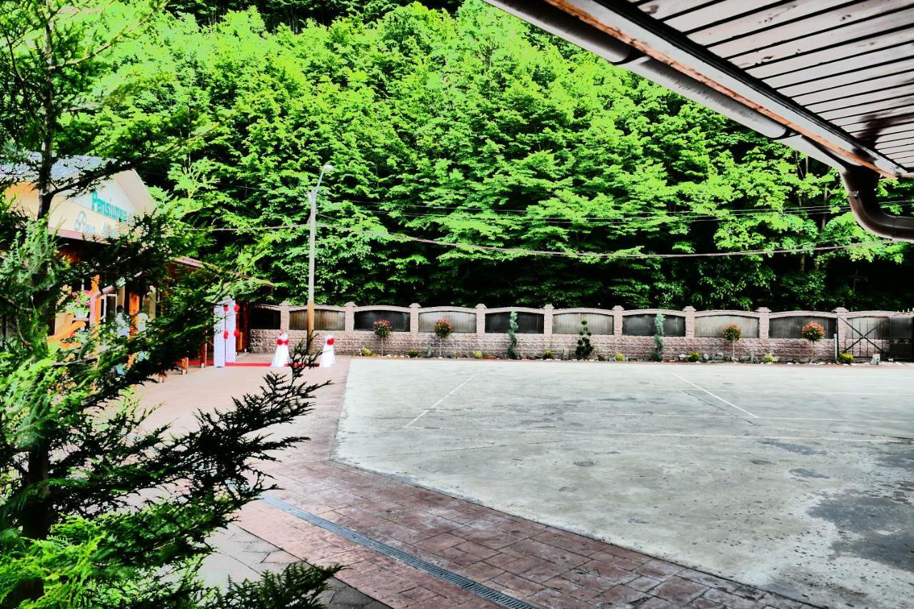 Pensiunea Roua Florilor Anina Exterior foto