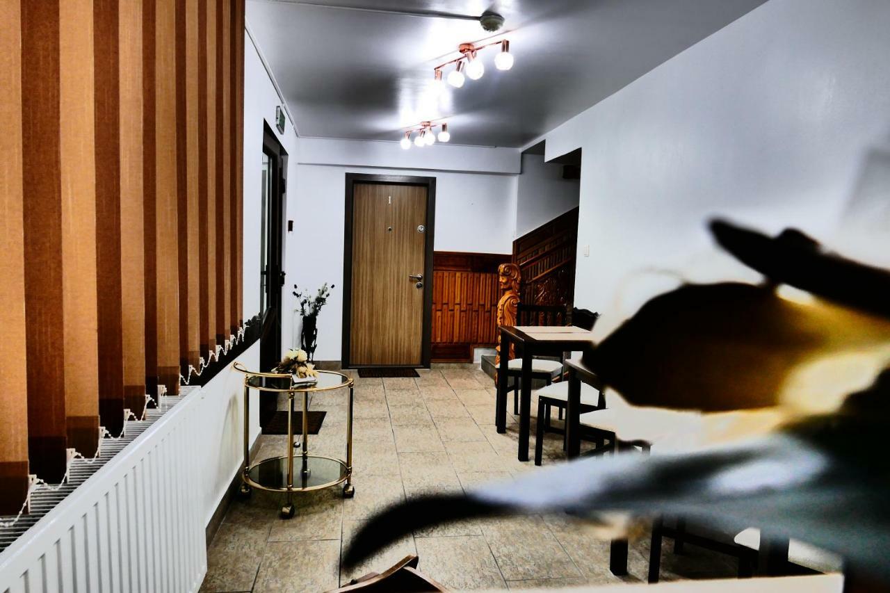 Pensiunea Roua Florilor Anina Exterior foto